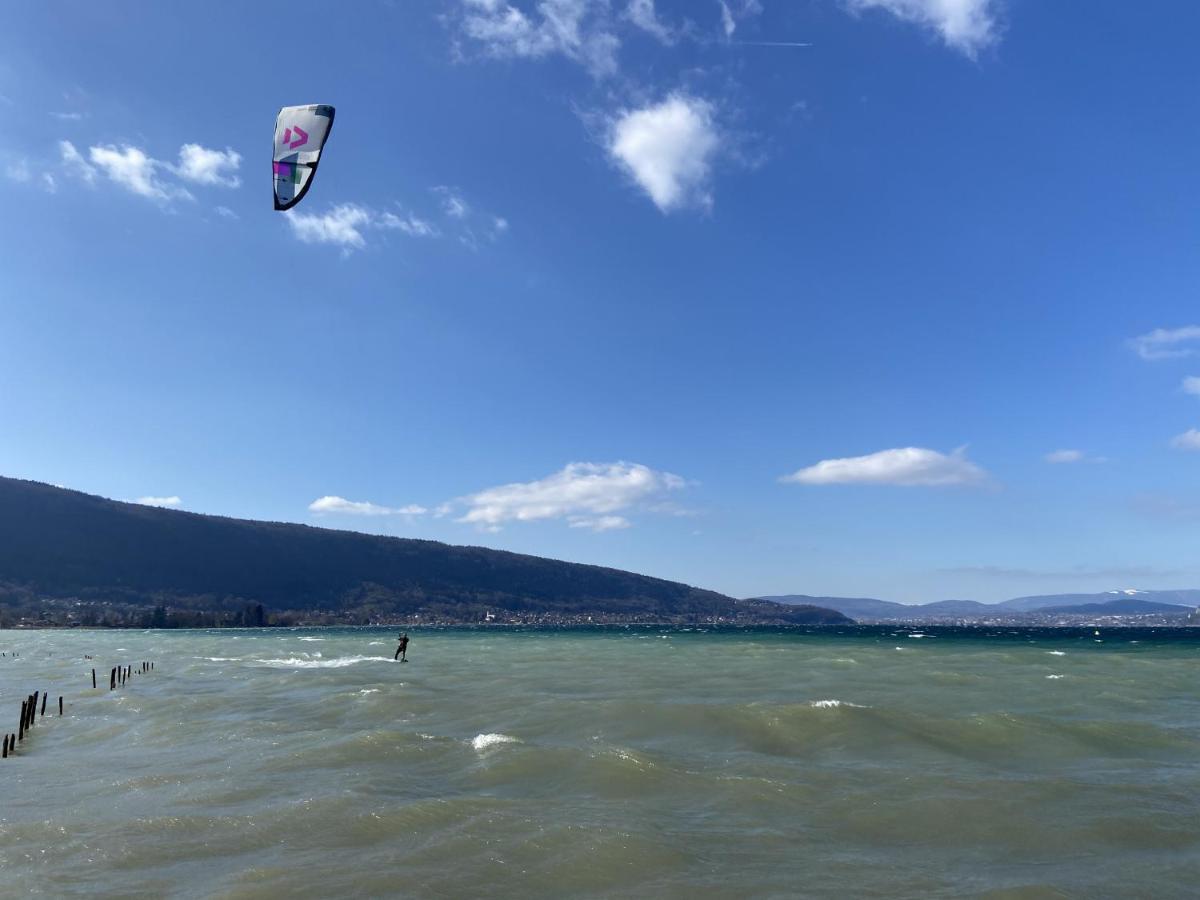 סנט-ז'וריו La Maison Du Port, Une Exclusivite Lla Selections By Location Lac Annecy מראה חיצוני תמונה