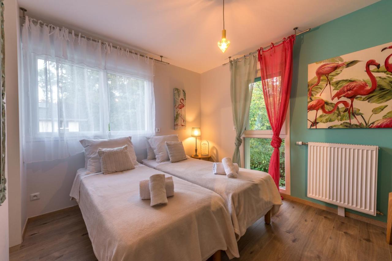סנט-ז'וריו La Maison Du Port, Une Exclusivite Lla Selections By Location Lac Annecy מראה חיצוני תמונה