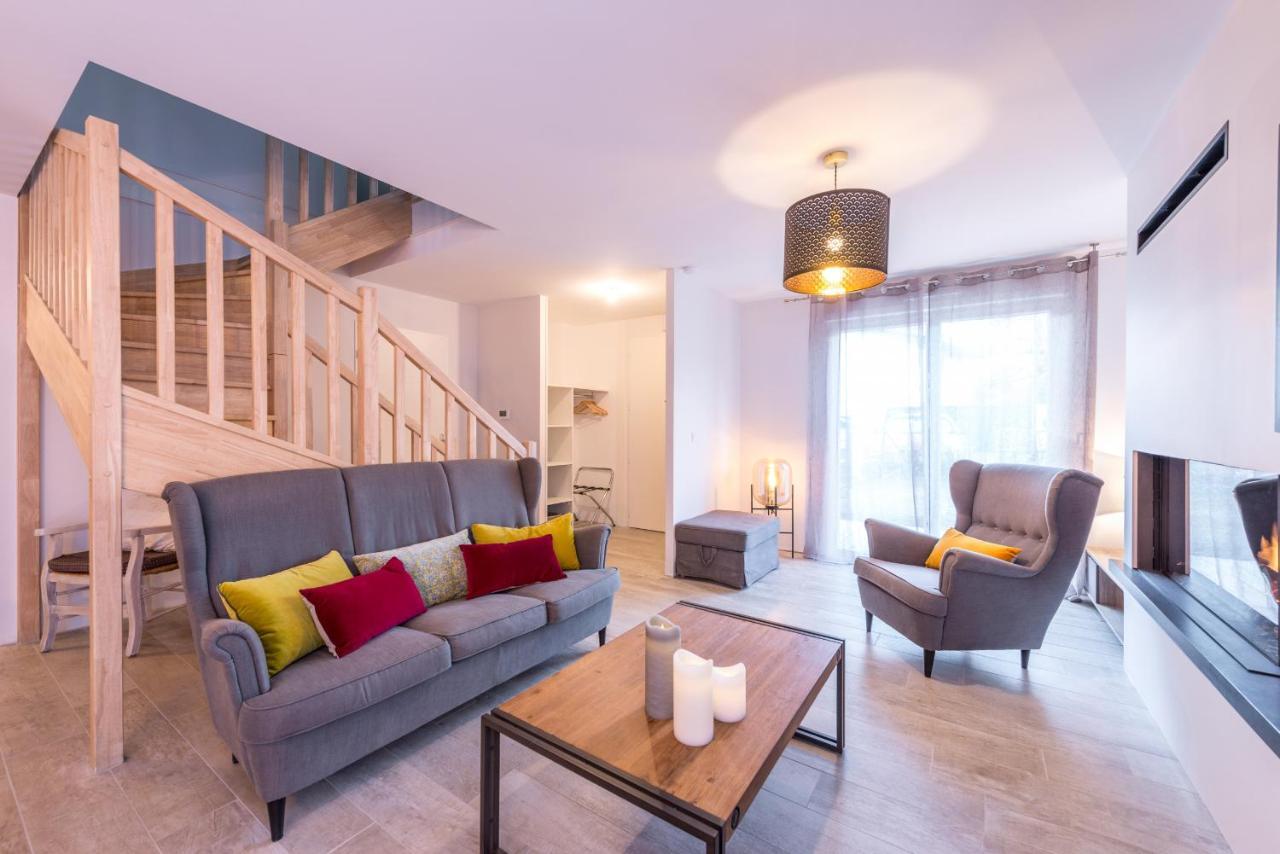 סנט-ז'וריו La Maison Du Port, Une Exclusivite Lla Selections By Location Lac Annecy מראה חיצוני תמונה