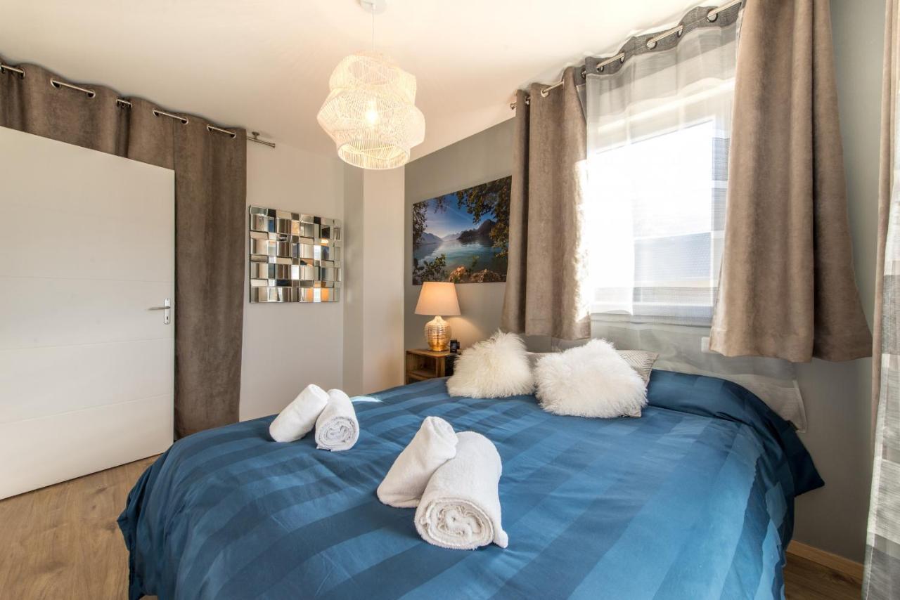 סנט-ז'וריו La Maison Du Port, Une Exclusivite Lla Selections By Location Lac Annecy מראה חיצוני תמונה