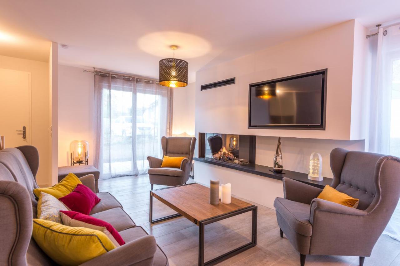 סנט-ז'וריו La Maison Du Port, Une Exclusivite Lla Selections By Location Lac Annecy מראה חיצוני תמונה
