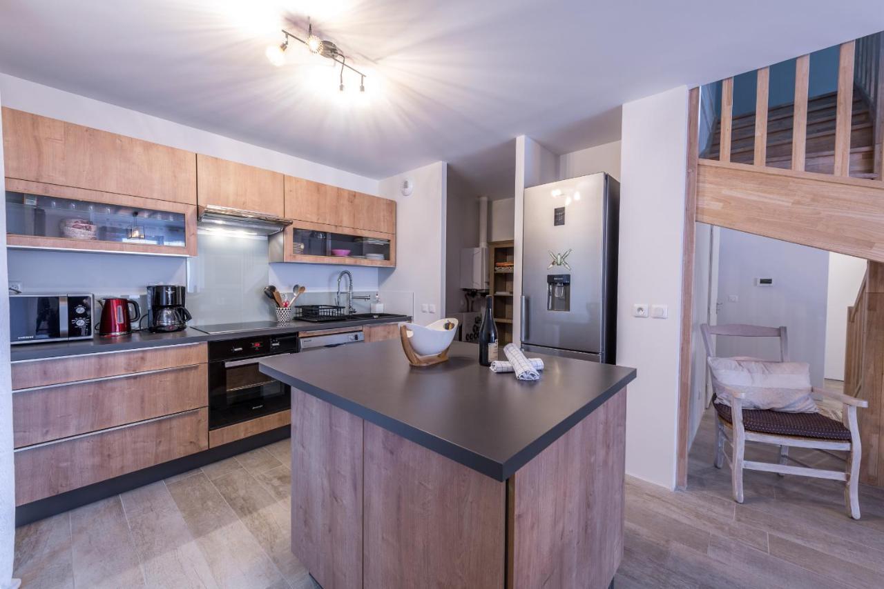 סנט-ז'וריו La Maison Du Port, Une Exclusivite Lla Selections By Location Lac Annecy מראה חיצוני תמונה