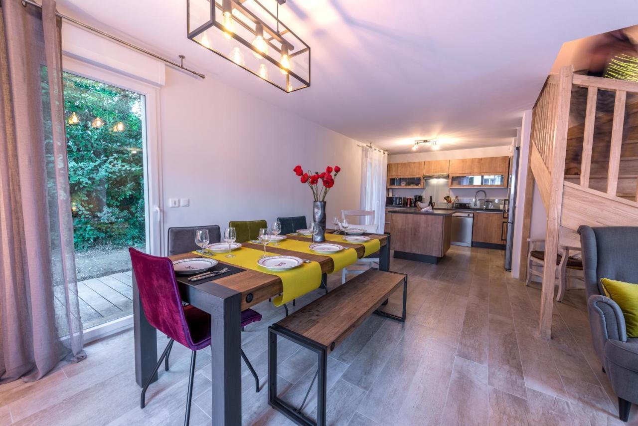סנט-ז'וריו La Maison Du Port, Une Exclusivite Lla Selections By Location Lac Annecy מראה חיצוני תמונה